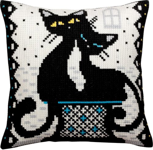 Collection D Art Love Stamped Needlepoint Cushion Kit 5382